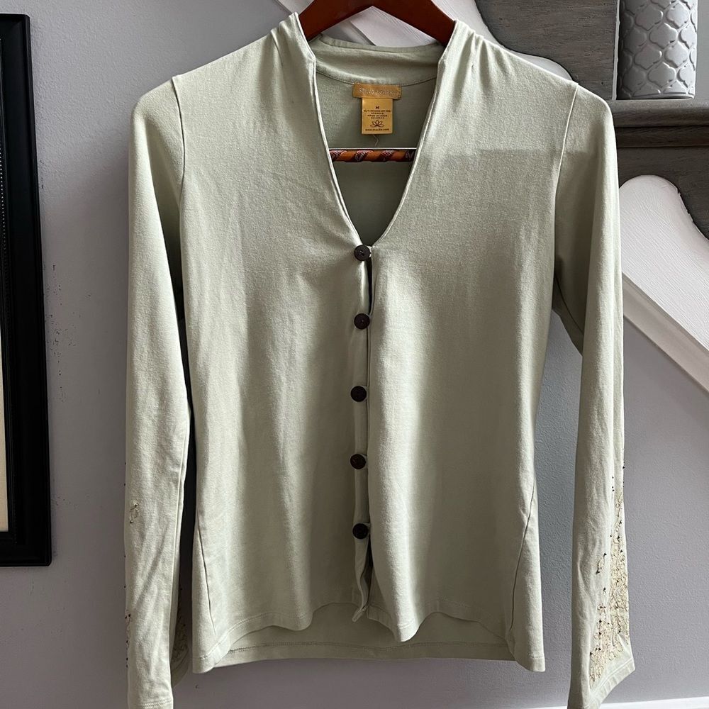Shiva Shakti Yoga Celery V-Neck Jersey Button Down Top sz M